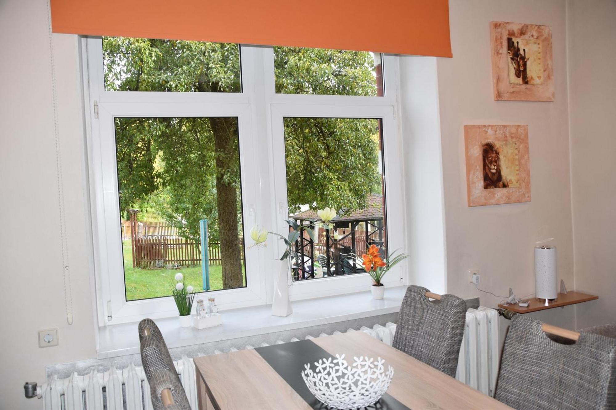 Ferienwohnung Und Pension "Zur Aue" Konigsbruck Exterior photo